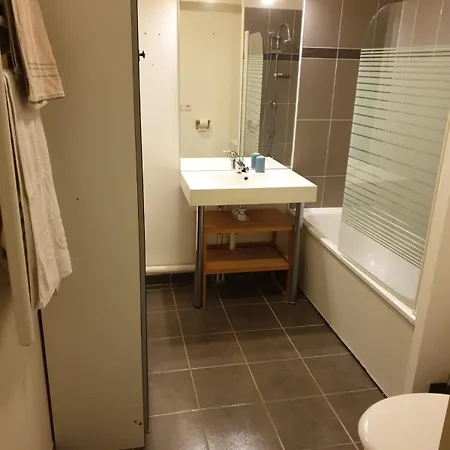 Apartman Proche Rer E